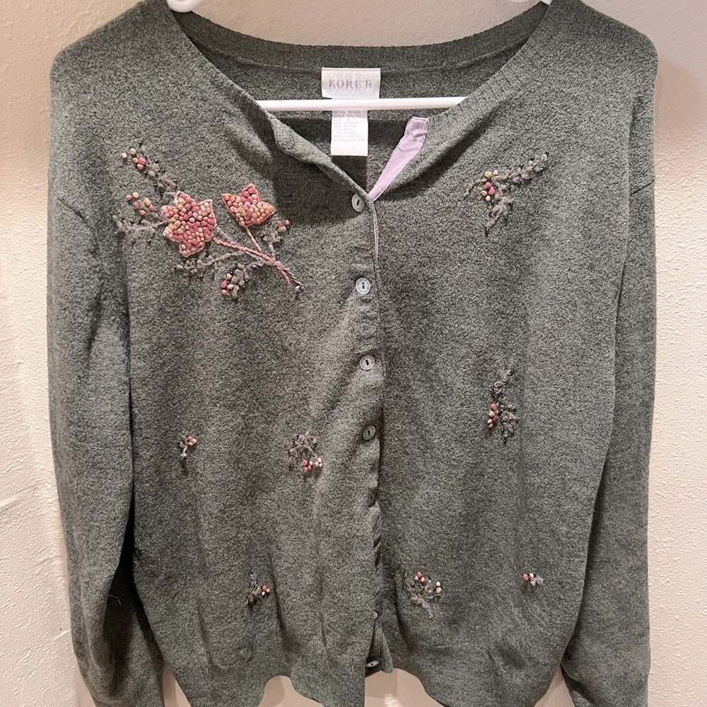 Koret Gorgeous Embroidered wool Cardigan